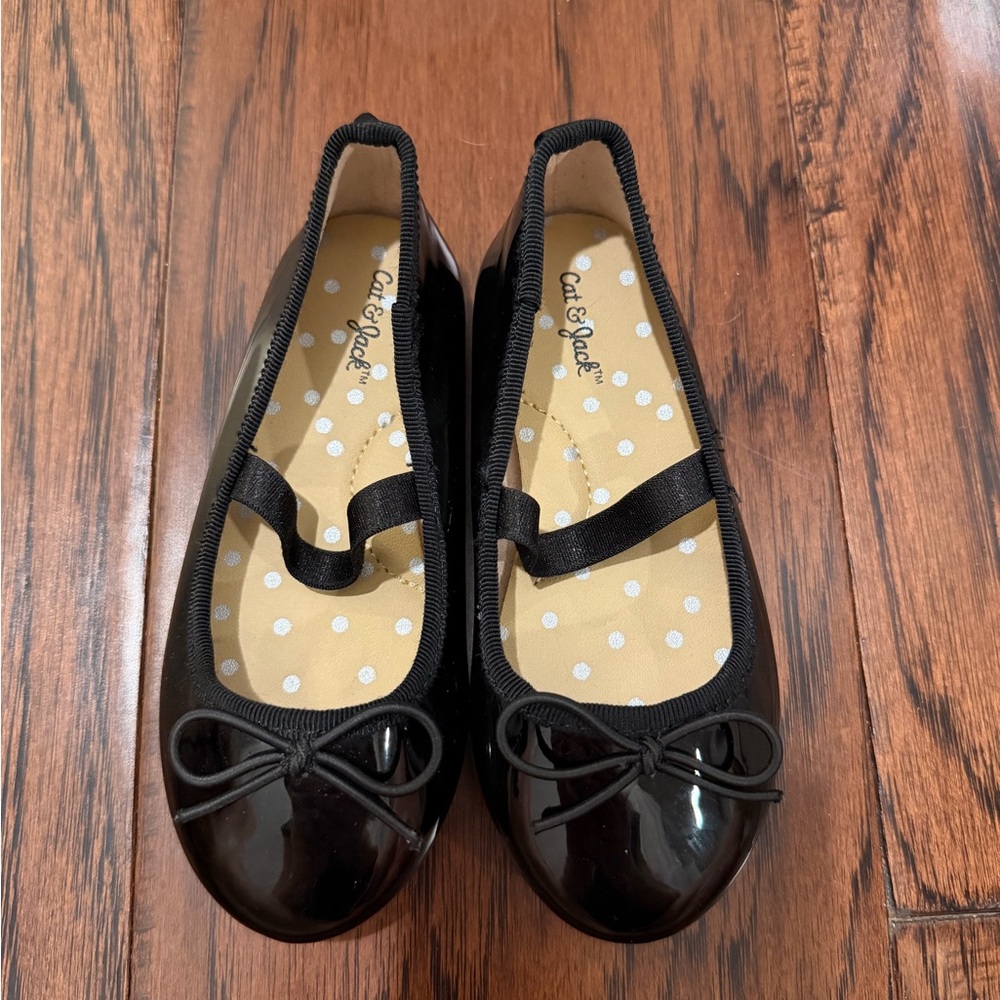 Cat & Jack Black Patent Leather Ballet Flat Shoes, size 8